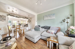 Lounge and dining- click for photo gallery